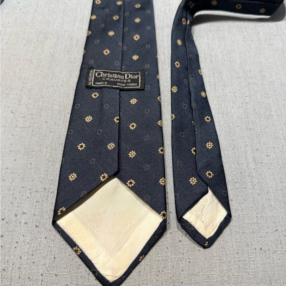 Christian Dior Cravetes Navy and Tan Patterned Tie - Picture 3 of 4